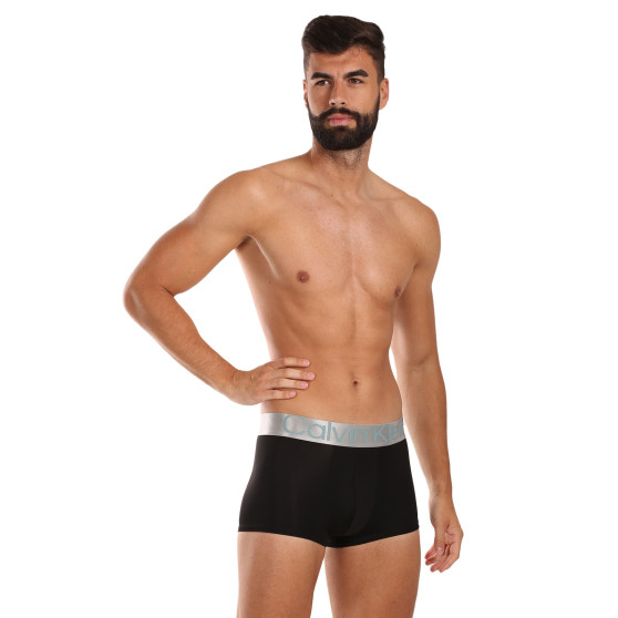 3PACK Boxers para hombre Calvin Klein negro (NB3074A-QTE)